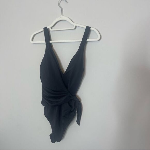 We are HAH Free People Wrap it up one piece Swimsuit black NEW Medium - Picture 10 of 10